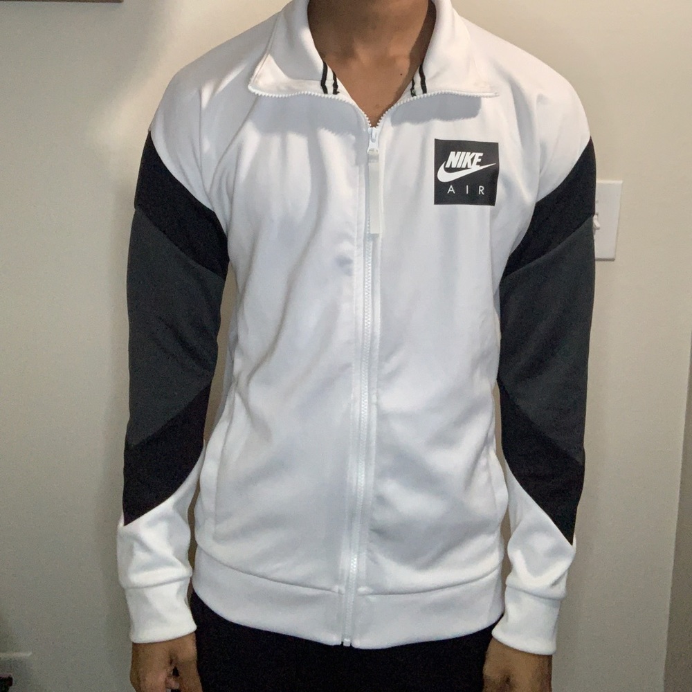 Nike light weight jacket